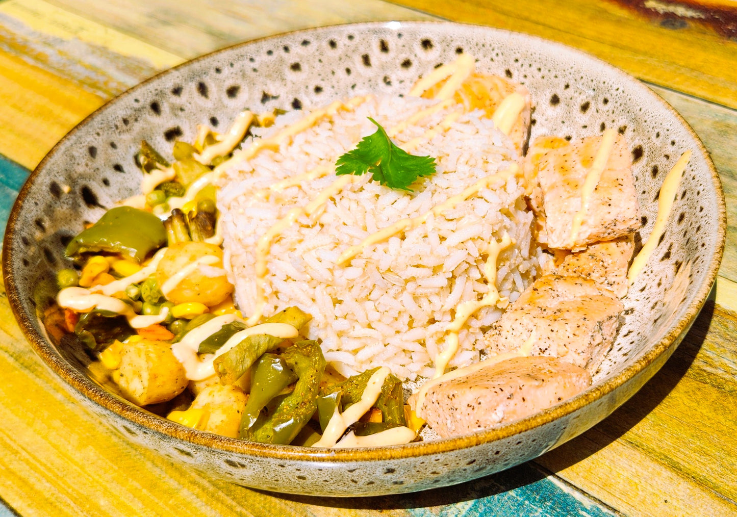 Grilled Salmon with Brown Rice & Roasted Veggies 330g