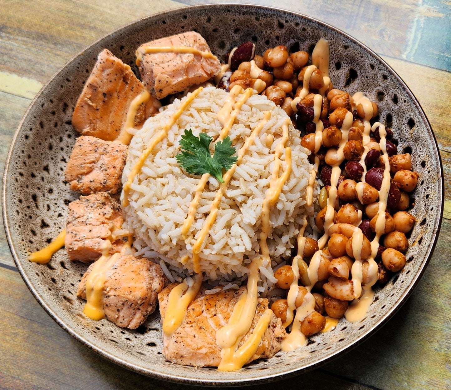 Grill Salmon with Brown Rice & mix beans 330g