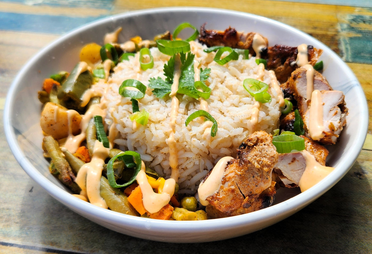 Tandoori Chicken with Brown Rice & Roasted Veggies 330g