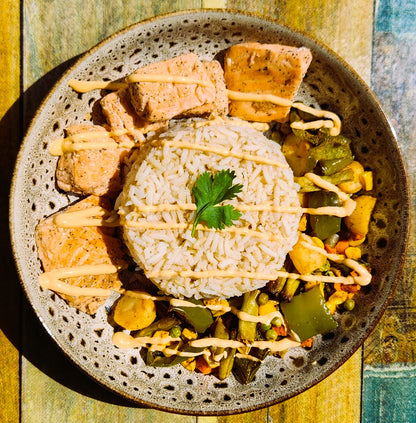Grill Salmon with Brown Rice & Roasted Veggies 330g